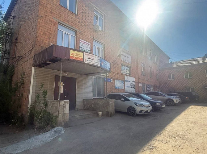 Офис 11 м² на Взлетка Красноярск - изображение 1