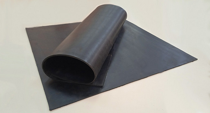 Резина листовая и рулонная (техпластина) Краснодар - изображение 1