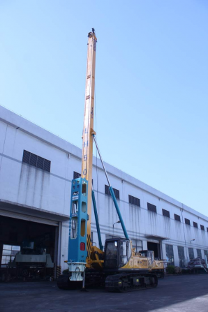 Сваебойная установка СТАРКЕ для забивки 16 метровых свай. Дагестанские Огни - изображение 1